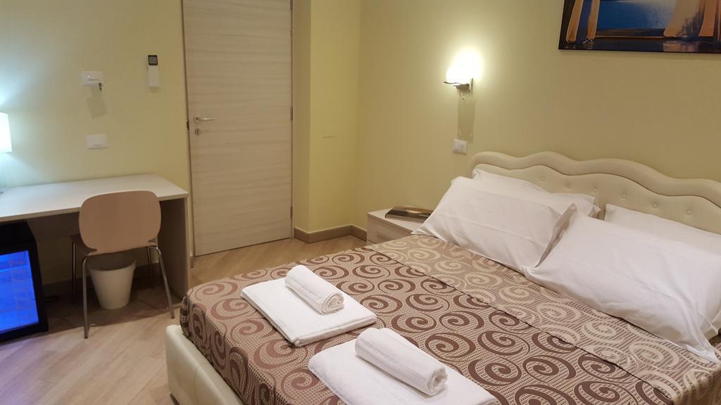 Guest House Le Tre Spezie Специя Экстерьер фото