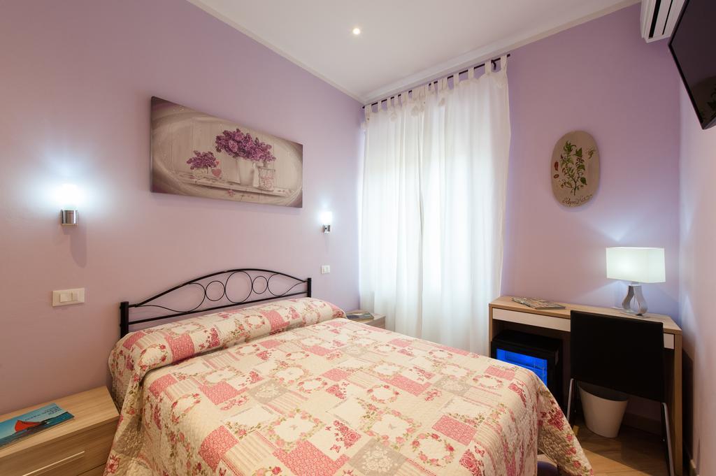Guest House Le Tre Spezie Специя Экстерьер фото